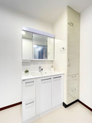 tss2ڂ̒ÈˌĂ̐ʑEʏ