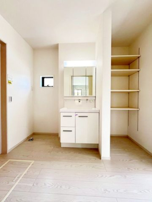 tss{2ڂ̐VzˌĂ̐ʑEʏ