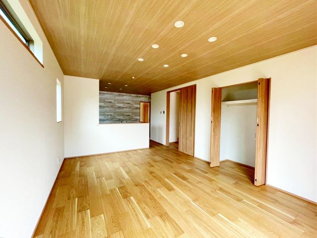 tss{k1ڂ̐VzˌẴrO