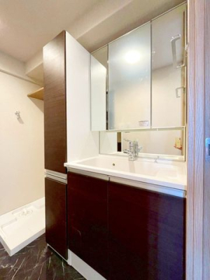 tsss3ڂ̒Ã}V̐ʑEʏ