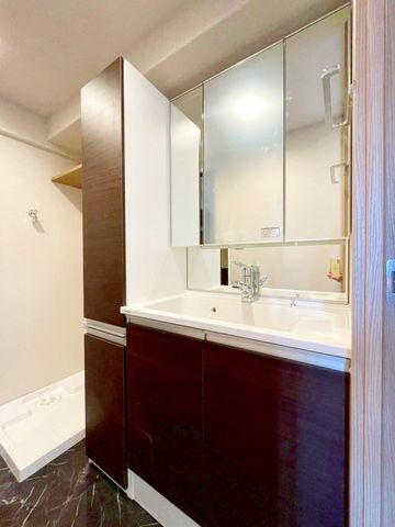 tsss3ڂ̒Ã}V̐ʑEʏ