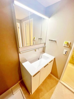 tDsÍ3ڂ̒Ã}V̐ʑEʏ