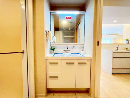 tˎsHR3ڂ̒Ã}V̐ʑEʏ