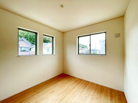 tss쒬1ڂ̐VzˌĂ̎q