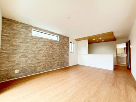 tss쒬2ڂ̐VzˌẴrO