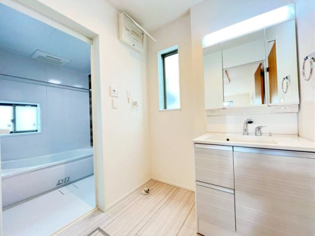 tss쒬2ڂ̐VzˌĂ̐ʑEʏ