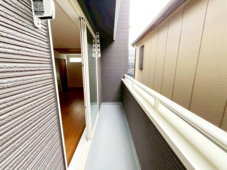 tssז3ڂ̐VzˌẴoRj[