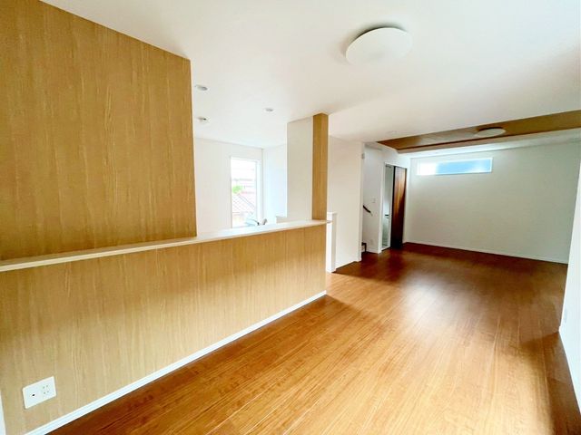 tssז3ڂ̐VzˌẴrO