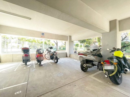 ��t���s��s����3���ڂ̒��Ã}���V�����̒��ԏ�