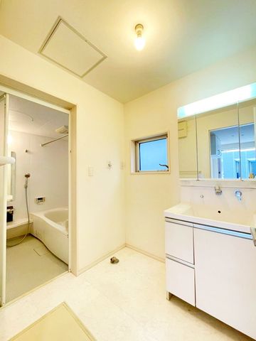 ��t���s��s��a�c4���ڂ̒��È�ˌ��Ă̐��ʑ�E���ʏ�