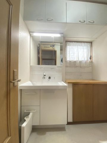 tˎs勴 ̒ÈˌĂ̐ʑEʏ