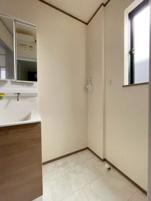 ��t���s��s����4���ڂ̐V�z��ˌ��Ă̂��̑�