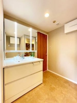 tDsC_1ڂ̒Ã}V̐ʑEʏ