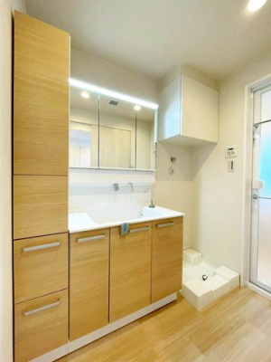 tDs{R4ڂ̒Ã}V̐ʑEʏ