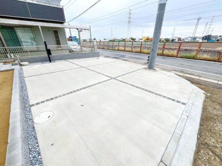 ��t���D���s����1���ڂ̐V�z��ˌ��Ẳ摜