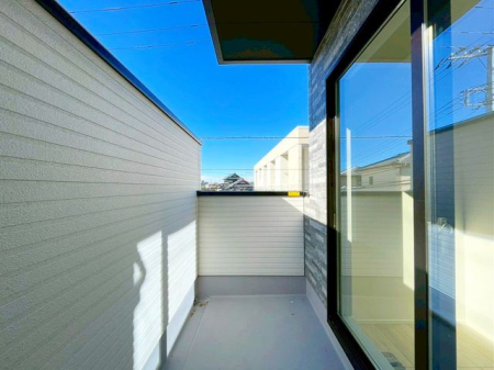 ��t���s��s��ז�2���ڂ̐V�z��ˌ��Ẵo���R�j�[