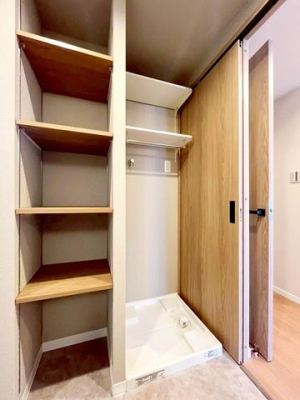 ��t���D���s�����R2���ڂ̒��Ã}���V�����̃G���g�����X