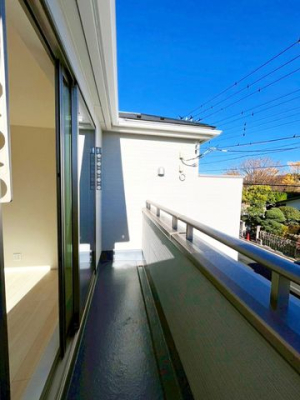 tssh4ڂ̐VzˌẴoRj[