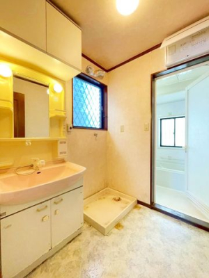 tss3ڂ̒ÈˌĂ̐ʑEʏ