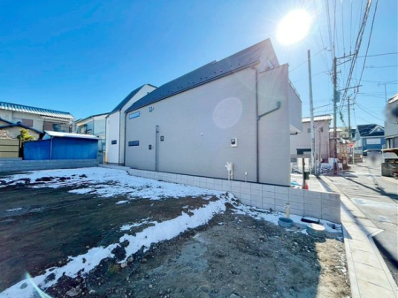 ��t���s��s����1���ڂ̐V�z��ˌ��Ă̌��n�O�ώʐ^