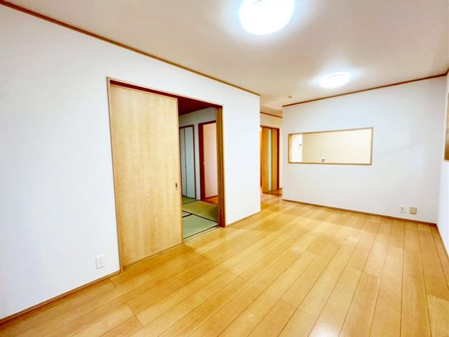 tˎsO3ڂ̒ÈˌẴrO