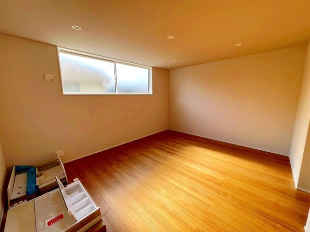 ��t����t�s��ы挊��4���ڂ̐V�z��ˌ��Ẵ��r���O