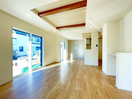 tss{v4ڂ̐VzˌẴrO