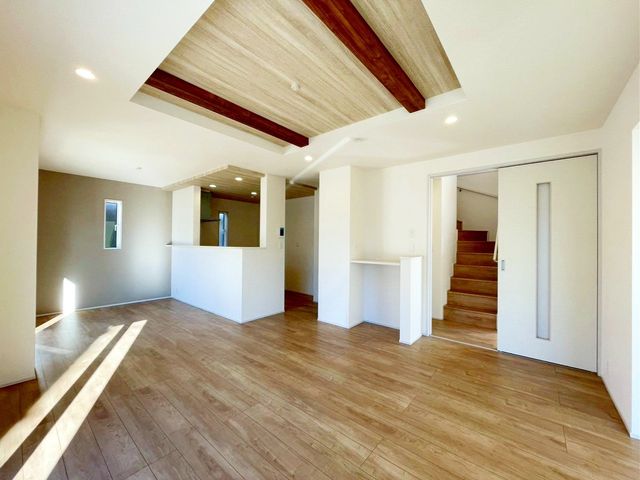 tss{v4ڂ̐VzˌẴrO