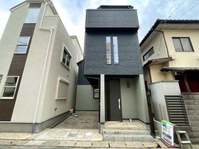 ��t���s��s�s���4���ڂ̐V�z��ˌ��Ă̌��n�O�ώʐ^