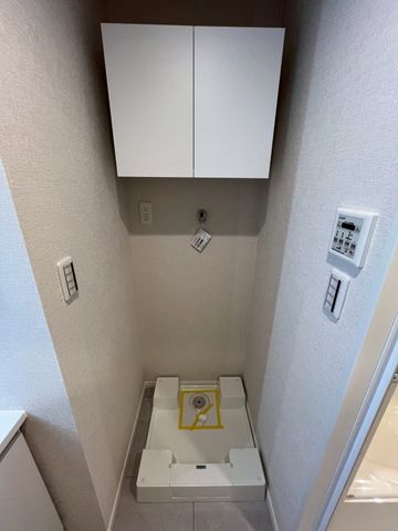 ��t���D���s�C�_��2���ڂ̒��Ã}���V�����̃G���g�����X