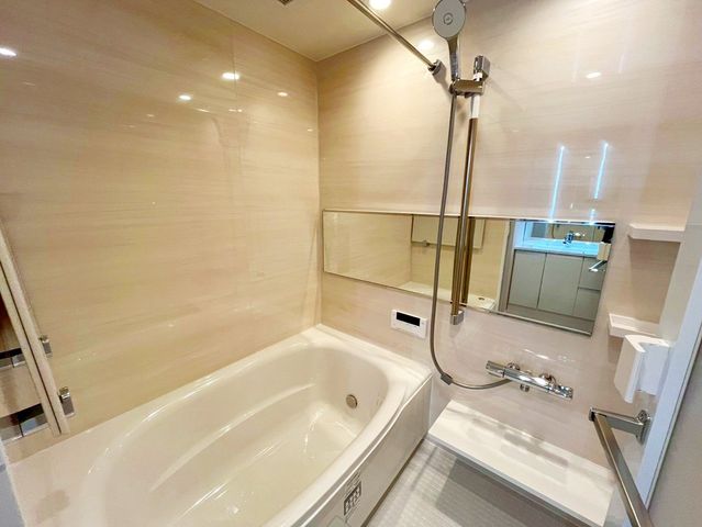 ��t���D���s�C�_��2���ڂ̒��Ã}���V�����̗���