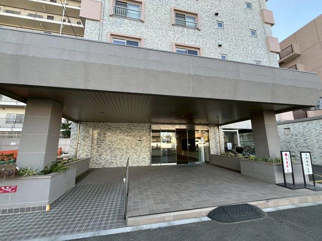 ��t���s��s��1���ڂ̒��Ã}���V�����̃G���g�����X