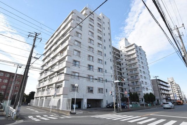 ��t���s��s��1���ڂ̒��Ã}���V�����̌��n�O�ώʐ^