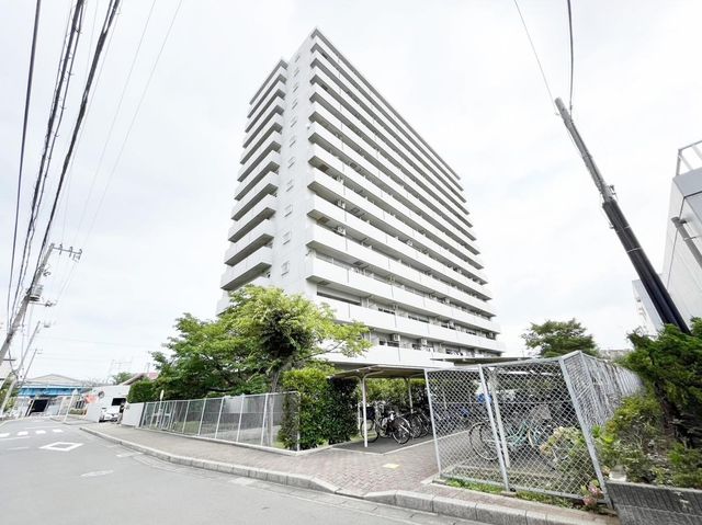 ��t���s��s����1���ڂ̒��Ã}���V�����̌��n�O�ώʐ^