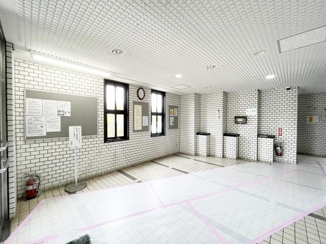 ��t���s��s����1���ڂ̒��Ã}���V�����̃G���g�����X