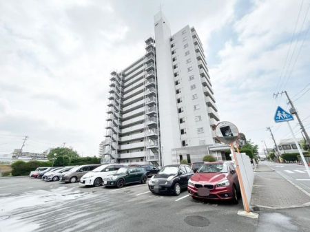 ��t���s��s����1���ڂ̒��Ã}���V�����̌��n�O�ώʐ^