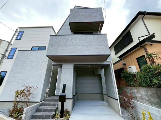 ��t���s��s����1���ڂ̐V�z��ˌ��Ă̌��n�O�ώʐ^