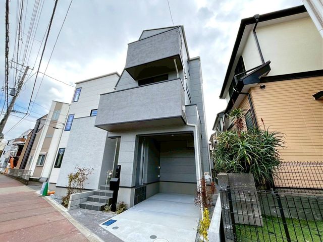 ��t���s��s����1���ڂ̐V�z��ˌ��Ă̌��n�O�ώʐ^