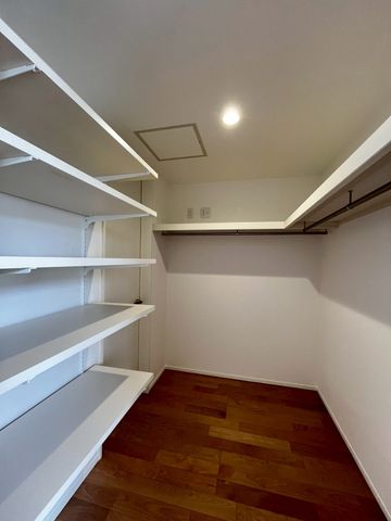 ��t���s��s����1���ڂ̐V�z��ˌ��Ă̎��[