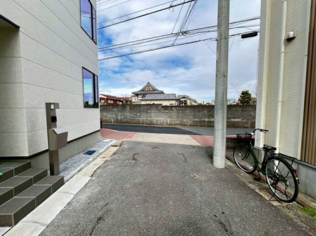 ��t���s��s����1���ڂ̐V�z��ˌ��Ă̌��n�O�ώʐ^