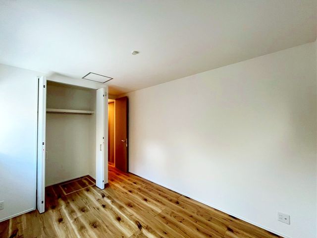 ��t���s��s�V��2���ڂ̐V�z��ˌ��Ă̂��̑�����