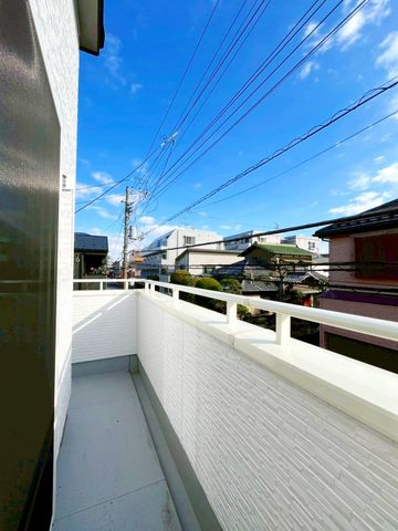 ��t���s��s�V��2���ڂ̐V�z��ˌ��Ẵo���R�j�[