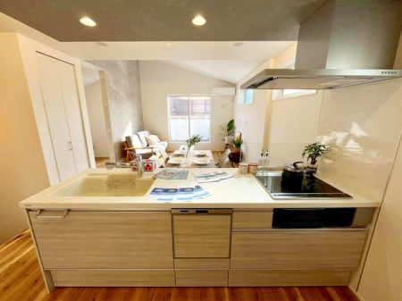 ��t���s��s�V��2���ڂ̐V�z��ˌ��ẴL�b�`��