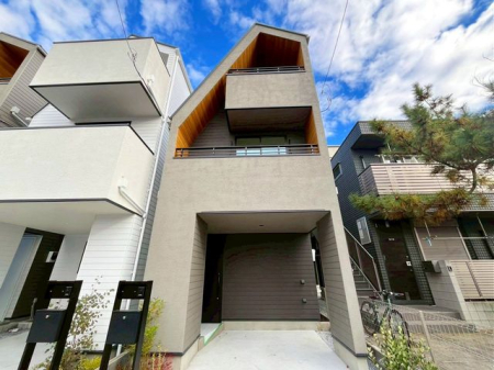 ��t���s��s�V�c2���ڂ̐V�z��ˌ��Ă̌��n�O�ώʐ^