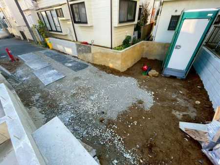 ��t���s��s�{�a�c1���ڂ̐V�z��ˌ��Ă̌��n�O�ώʐ^