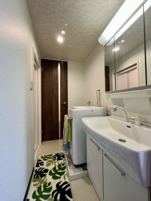 ��t���s��s���^��2���ڂ̒��Ã}���V�����̐��ʑ�E���ʏ�