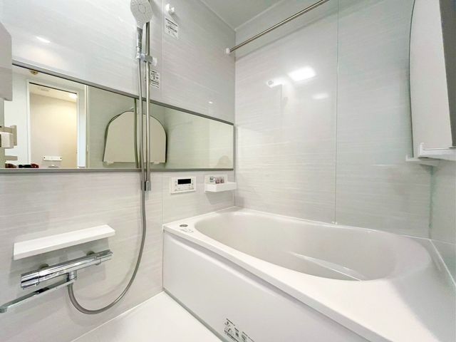 ��t���D���s����� �̒��Ã}���V�����̐��ʑ�E���ʏ�