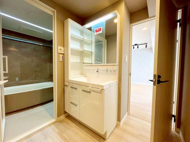 ��t���s��s�c�K4���ڂ̒��Ã}���V�����̃g�C��