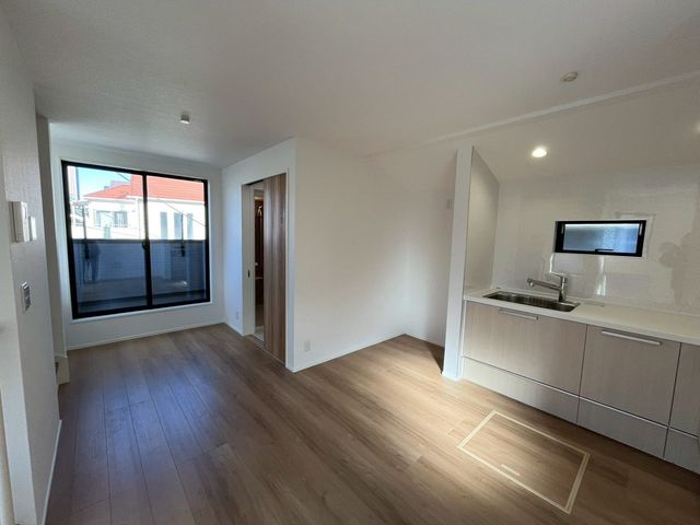 ��t���s��s�V�c1���ڂ̐V�z��ˌ��ẴL�b�`��