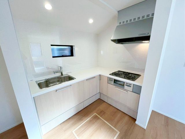 ��t���s��s�V�c1���ڂ̐V�z��ˌ��Ă̗���